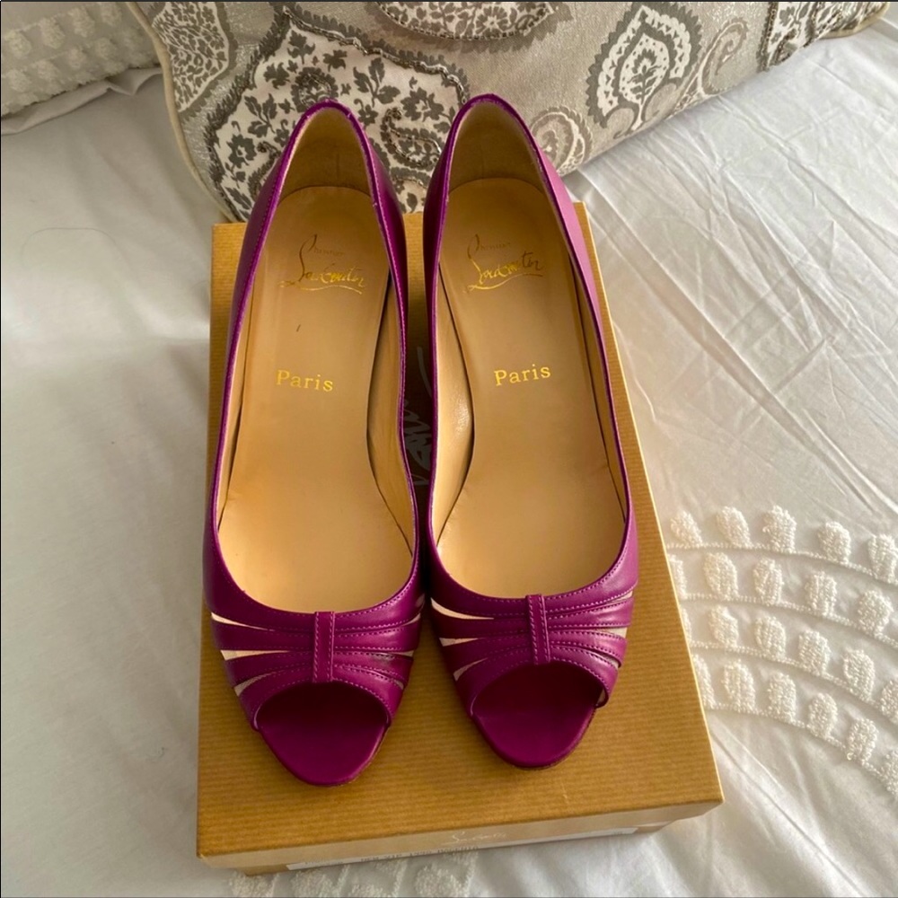 Peep toe Louboutins